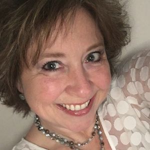 Meet your Posher, Cynthia